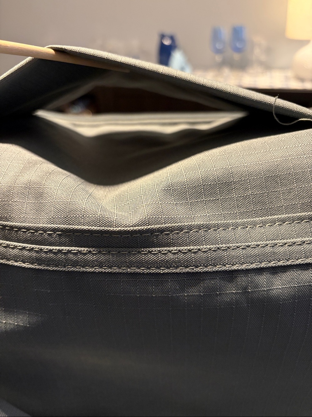 JenniBag Convertible Travel Bag 2.0 – Gray (Excellent Condition) - Picture 4 of 12